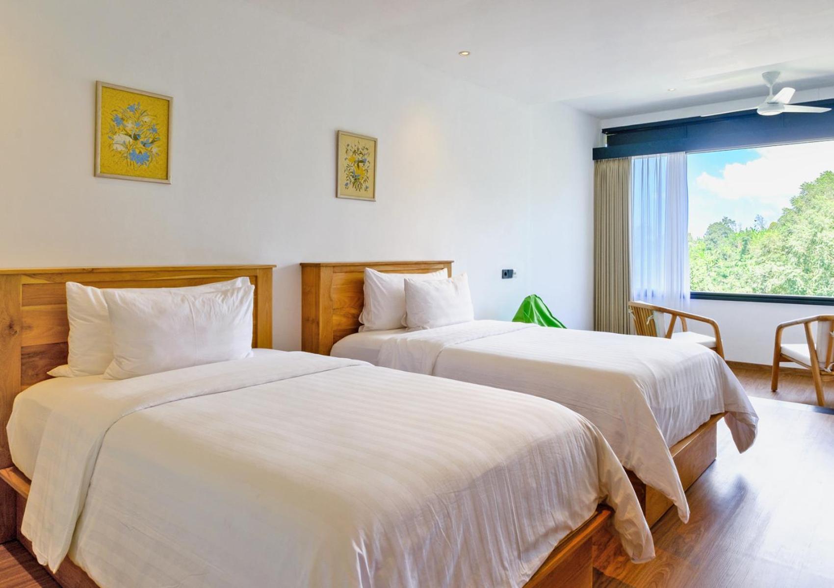 Giriwood Hotel & Villa Munduk Habitación foto